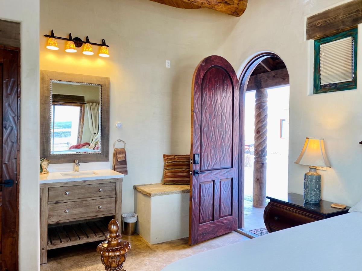 The Grand Hacienda Inn With Breakfast Abiquiu Екстериор снимка