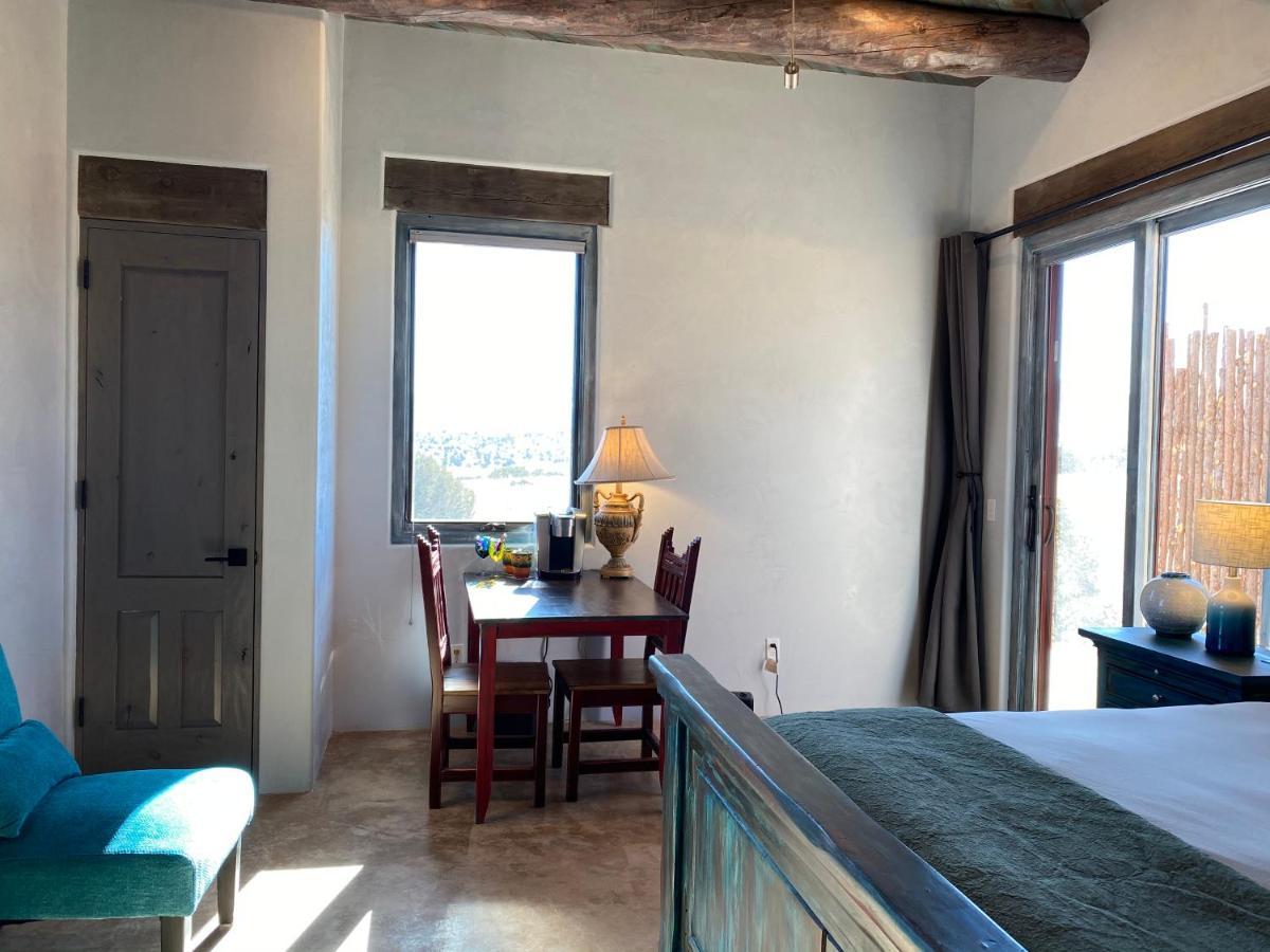 The Grand Hacienda Inn With Breakfast Abiquiu Екстериор снимка