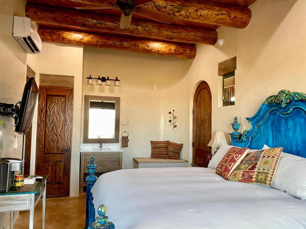 The Grand Hacienda Inn With Breakfast Abiquiu Екстериор снимка