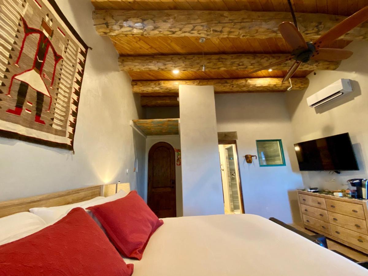 The Grand Hacienda Inn With Breakfast Abiquiu Екстериор снимка