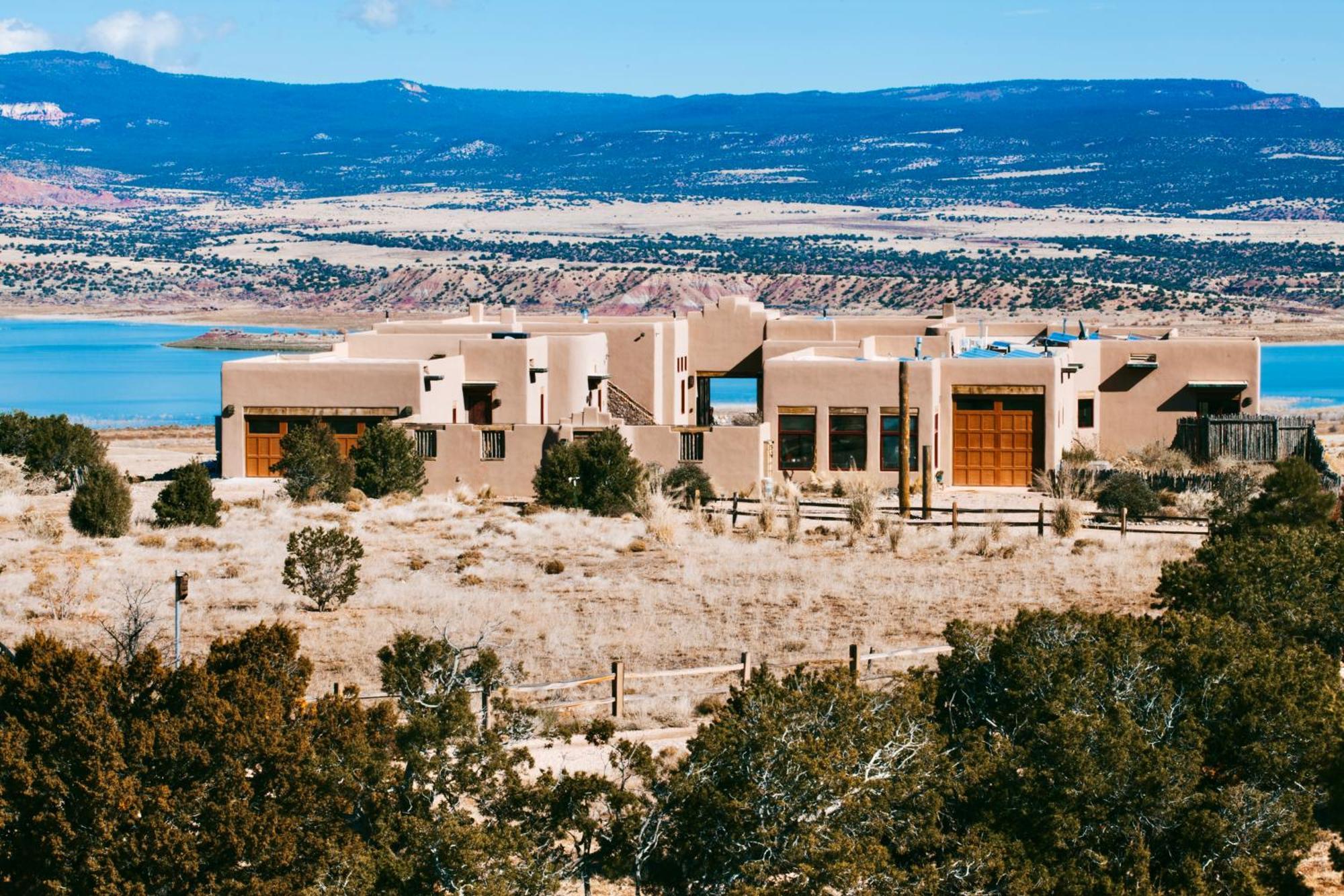 The Grand Hacienda Inn With Breakfast Abiquiu Екстериор снимка